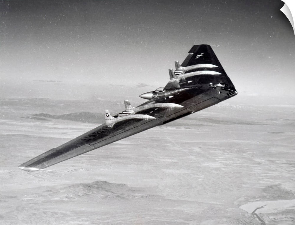 Photograph of the Northrop yb-49, a prototype jet-powered heavy bomber aircraft. Dated 20th century.