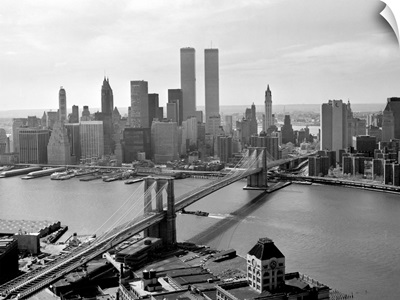 Brooklyn Bridge and World Trade Center, Lower Manhattan