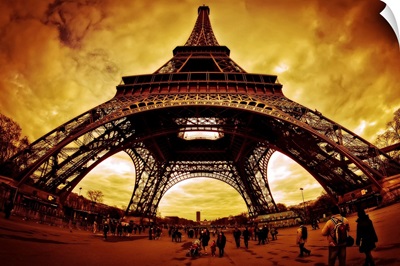 Eiffel Apocalypse Color