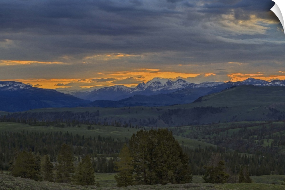 Photograph of the Yellowstone national park scenery at sunrise.