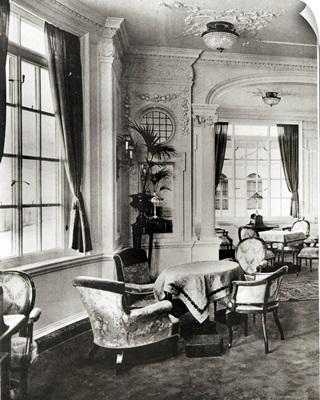 The Reading Room on board the Titanic, 1912