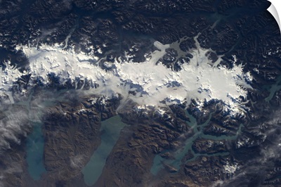 The Patagonia glaciers that survived the summer, and the lakes they melted into