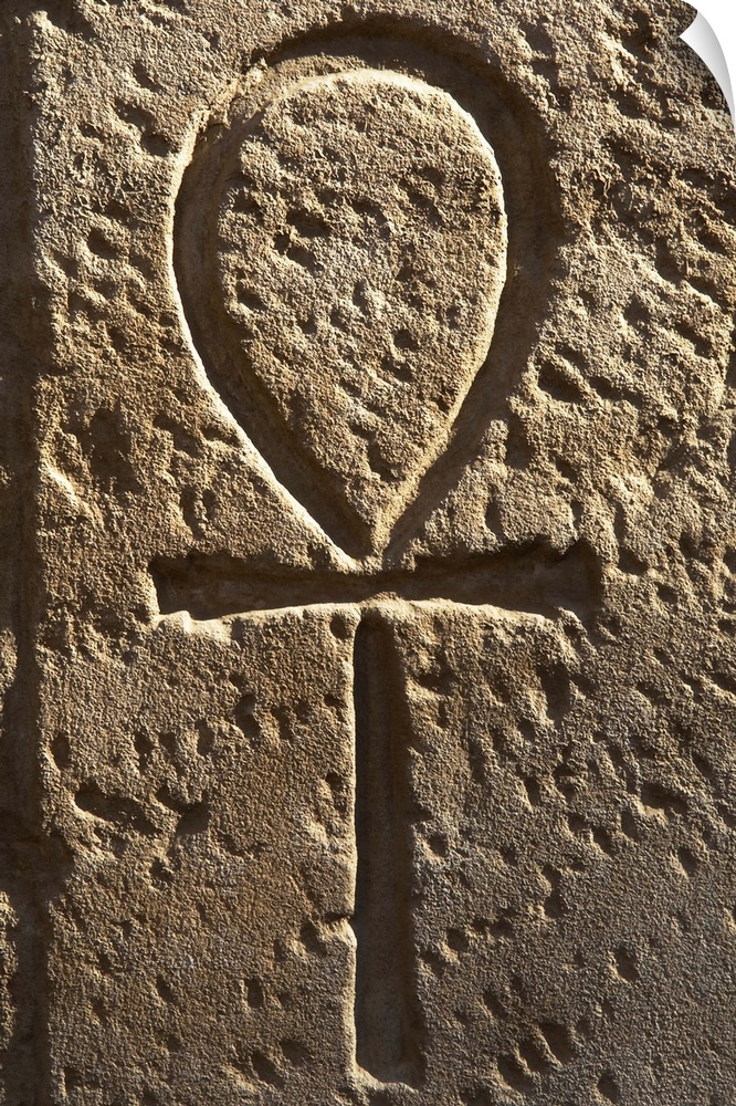 Ankh or key of life. Relief. First courtyard of Ramses II. Temple of Luxor. Dynasty XIX (1320-1200 B.C.).  New Empire. Egypt.