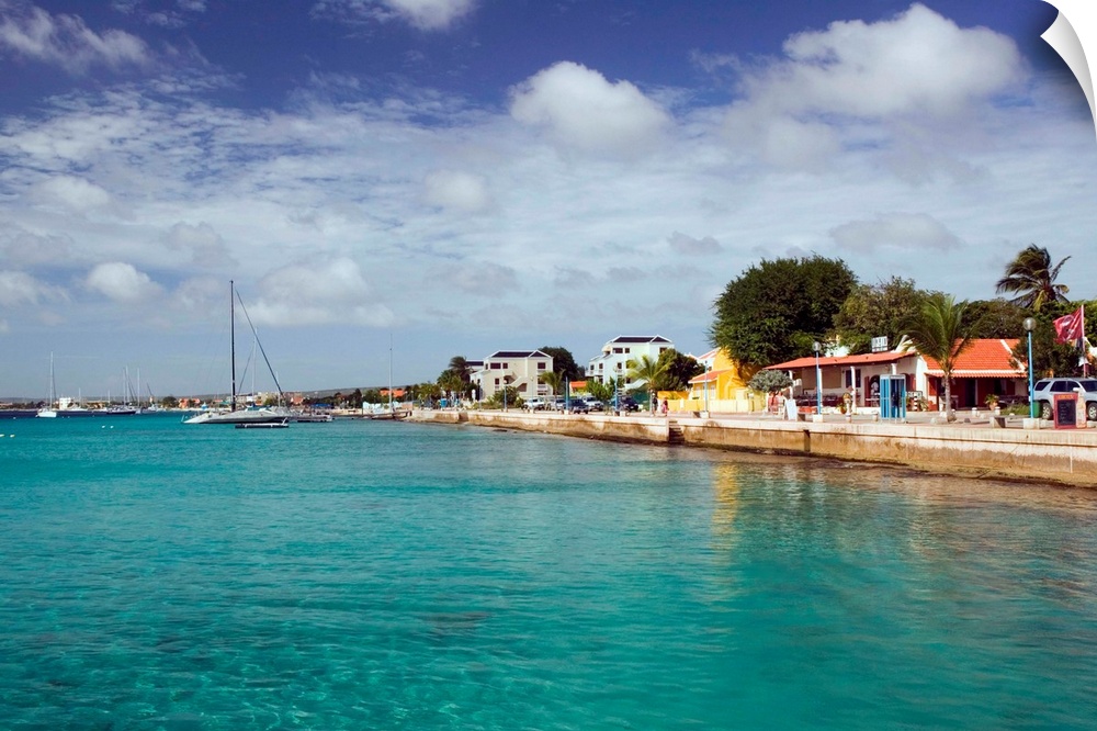 ABC Islands - BONAIRE - Kralendijk: Ocean View form Karel's Pier