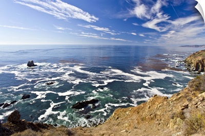 California, view of Pacific Ocean in Big Sur along the Pacific Coast Highway