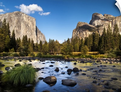 California, Yosemite National Park, The Merced River, El Capitan, Yosemite Valley