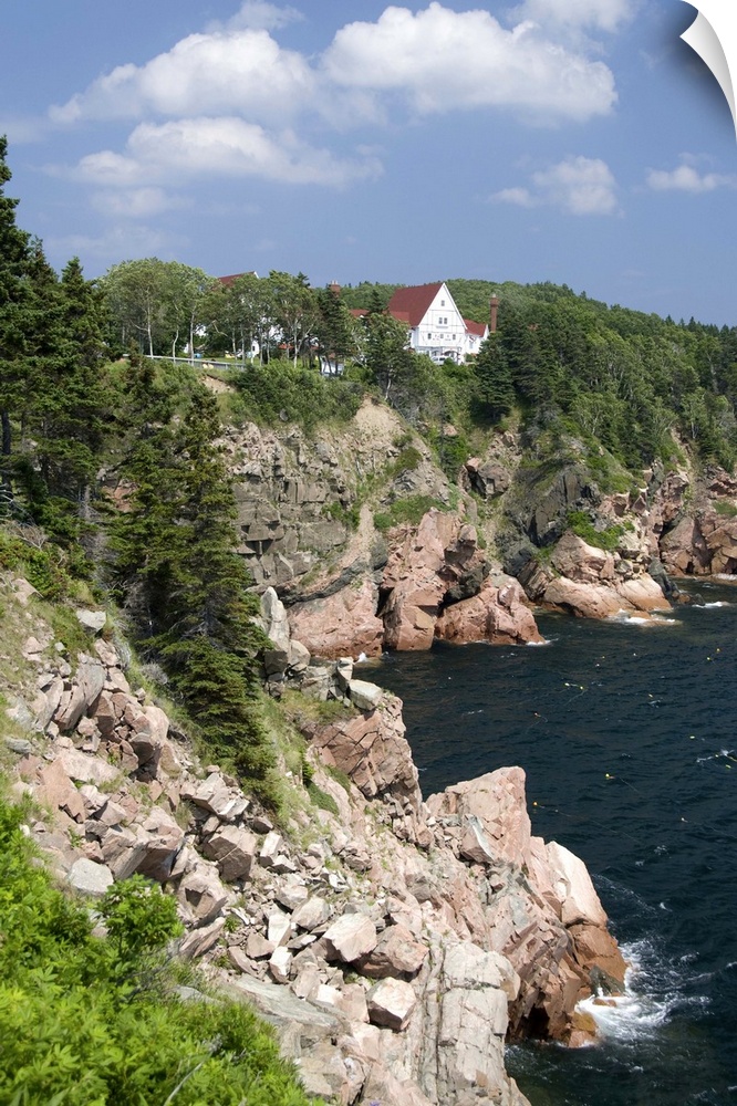 Canada, Nova Scotia, Cape Breton Island, Cabot Trail, Ingonish. Cliffside Keltic Lodge.