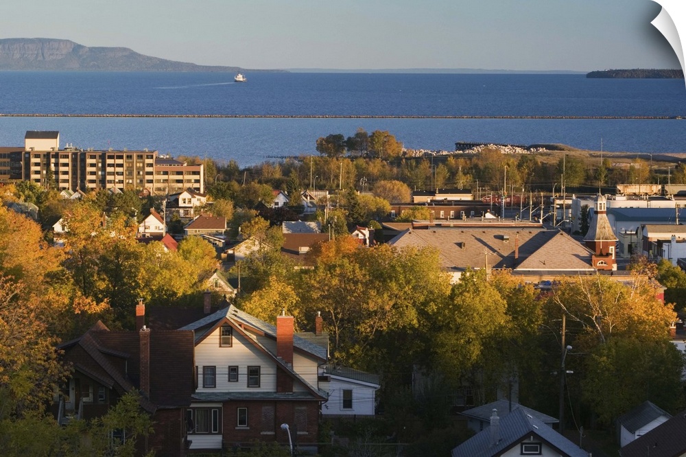 CANADA-Ontario-Thunder Bay: .Town View from Hillcrest Park / Sunset