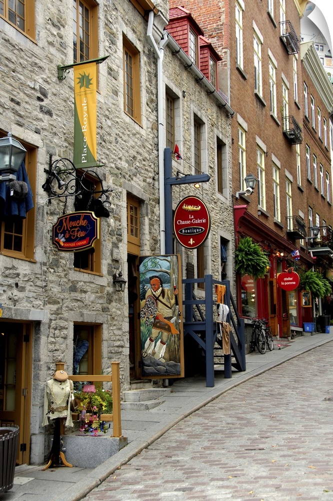Canada, Quebec, Quebec City. Old Quebec, narrow shop lined streets. IMAGE RESTRICTED: Not available to US land tour operat...