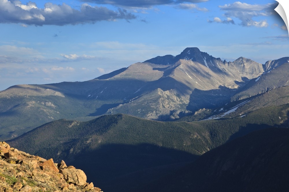 USA, Colorado, Rocky Mountain National Park, Long's Peak from Forest Canyon Overlook