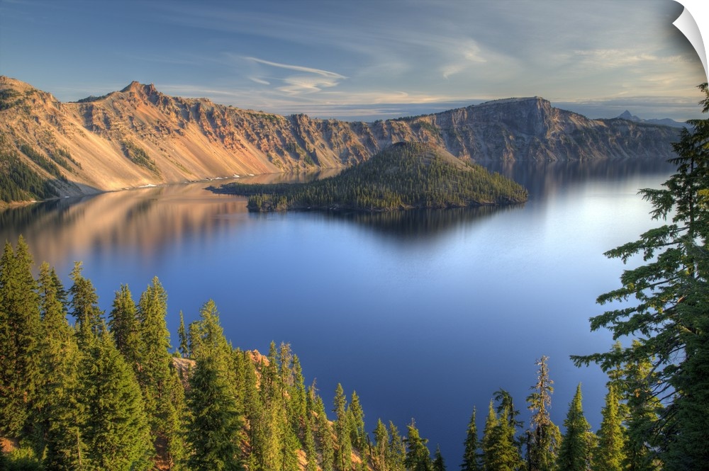 Crater Lake and Wizard Island, Crater Lake National Park, Oregon.
