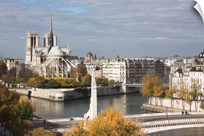 France, Paris, View Of The Notre Dame And The Pont De La Tournelle Bridge