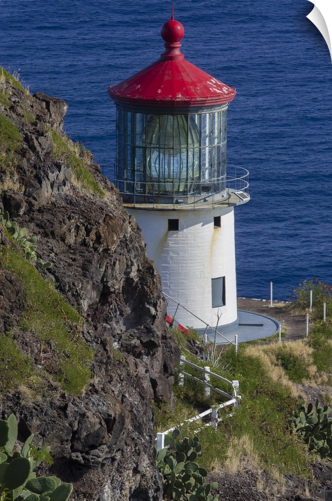 USA, Hawaii, Oahu, Waimanalo. U.S. Coast Guard Makapuu Point Light