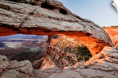 Mesa Arch On The Island In The Sky, Canyonlands National Park, Utah, USA
