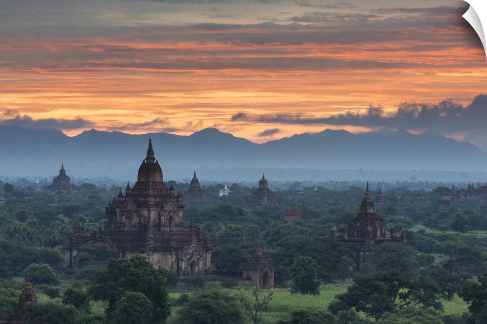 Myanmar, Bagan. Sunrise over stupas on the plains of Bagan.