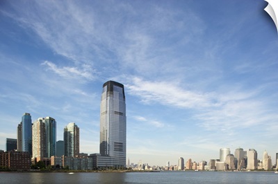 New Jersey, Jersey City, Manhattan skyline rises above Hudson River