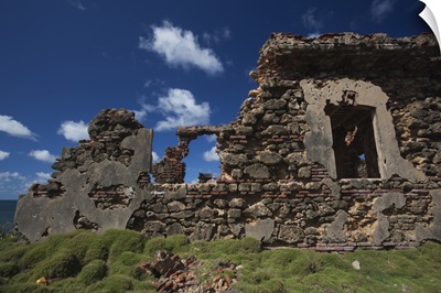 Puerto Rico, San Juan area, Catano, ruins of Fuerte del Canuelo fort