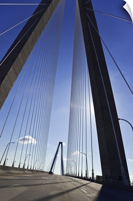 South Carolina, Charleston, View of the Arthur Ravenel Jr. Bridge