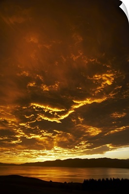 Sunset over South Bay, Kaikoura, Marlborough, South Island, New Zealand