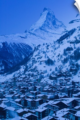 Switzerland, Wallis, Valais, Zermatt: Evening Town View