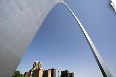 The St. Louis, Missouri, skyline is drawfed by the Gateway Arch