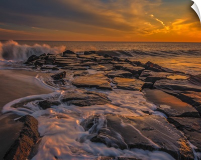 USA, New Jersey, Cape May National Seashore, Sunset On Ocean Shore