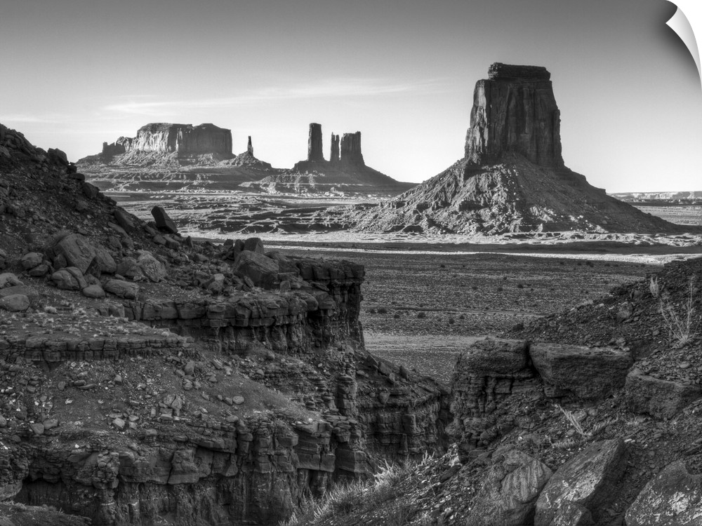 USA, Utah, Monument Valley Navajo Tribal Park, View of buttes