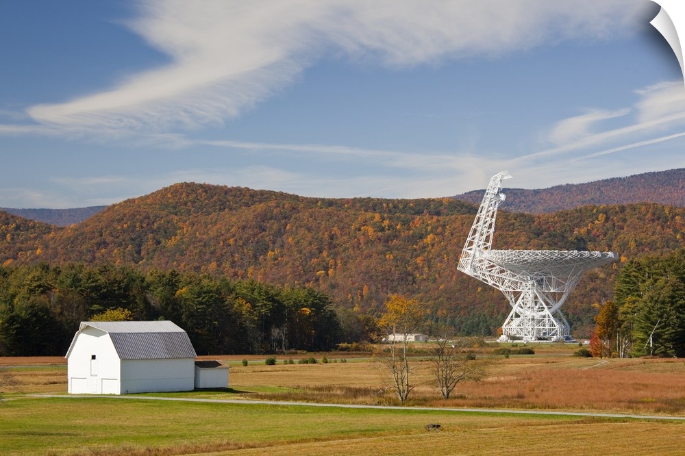 USA, West Virginia, Green Bank. National Radio Astronomy Observatory, Robert C. Byrd Green Bank Telescope (GBT), the world...