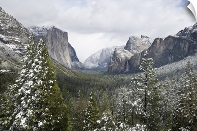 Yosemite Valley in winter, Yosemite National Park, California