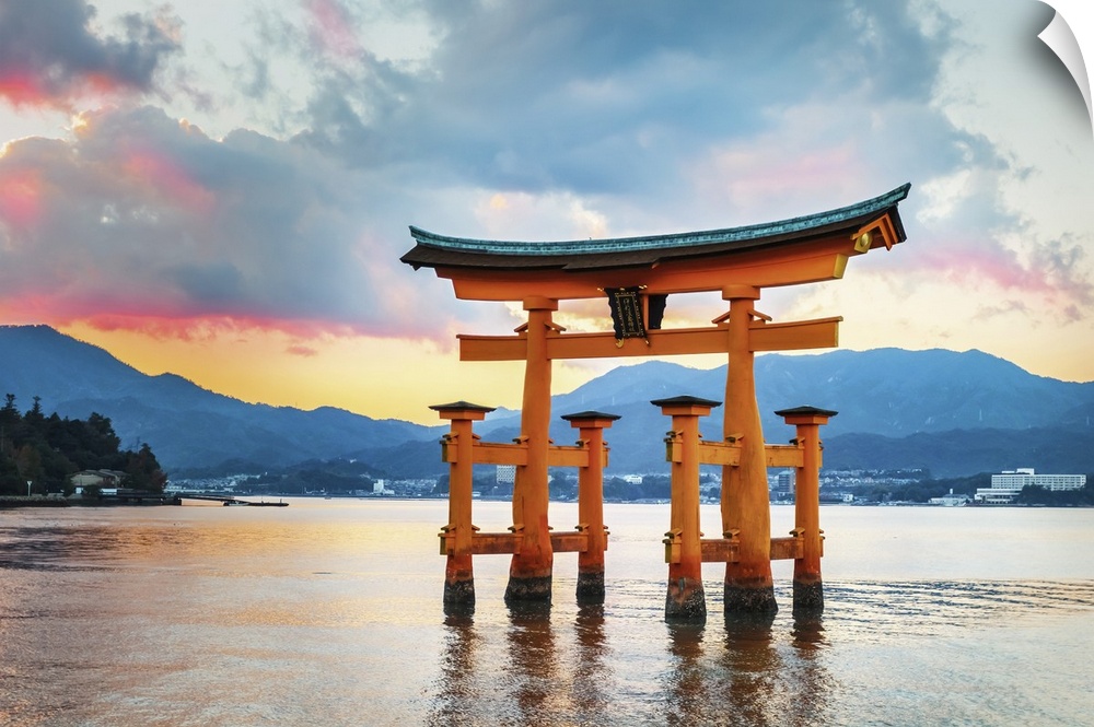 Great floating gate (O-Torii) on Miyajima island near Itsukushima Shinto shrine.
