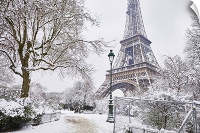 Scenic View Of The Eiffel Tower In Winter, Paris