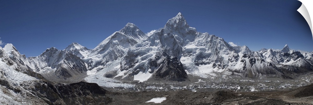 Everest Himalayan Range viewed from Kala Pattar mountain.