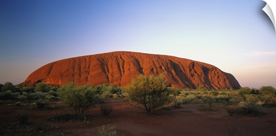 Australia, Northern Territory, Ayers Rock (Uluru), the largest monolith in the world