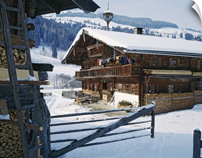 Austria, Tyrol, Kitzbuhel, Alps, Central Europe, Typical farmhouse