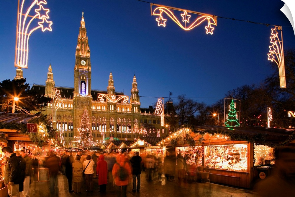Austria, Vienna, Vienna, Christmas market in front of Rathaus (town hall)