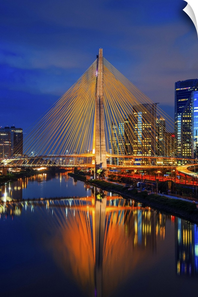 Brazil, Sao Paulo, Octavio Frias de Oliveira cable-stayed bridge (Ponte Estaiada) and Tower Bridge.