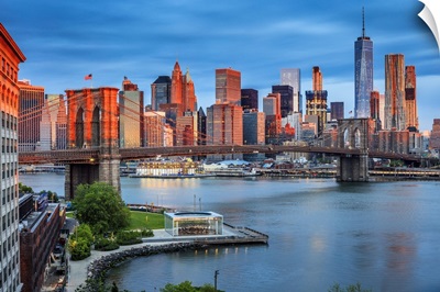 Brooklyn, View Of Lower Manhattan And Financial District Skyline Across The East River