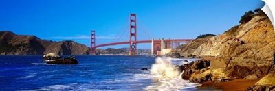 CA, San Francisco, Golden Gate Bridge, View from Baker Beach