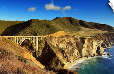 California, Pacific ocean, Big Sur, Bixby Bridge and coastline along Highway 1