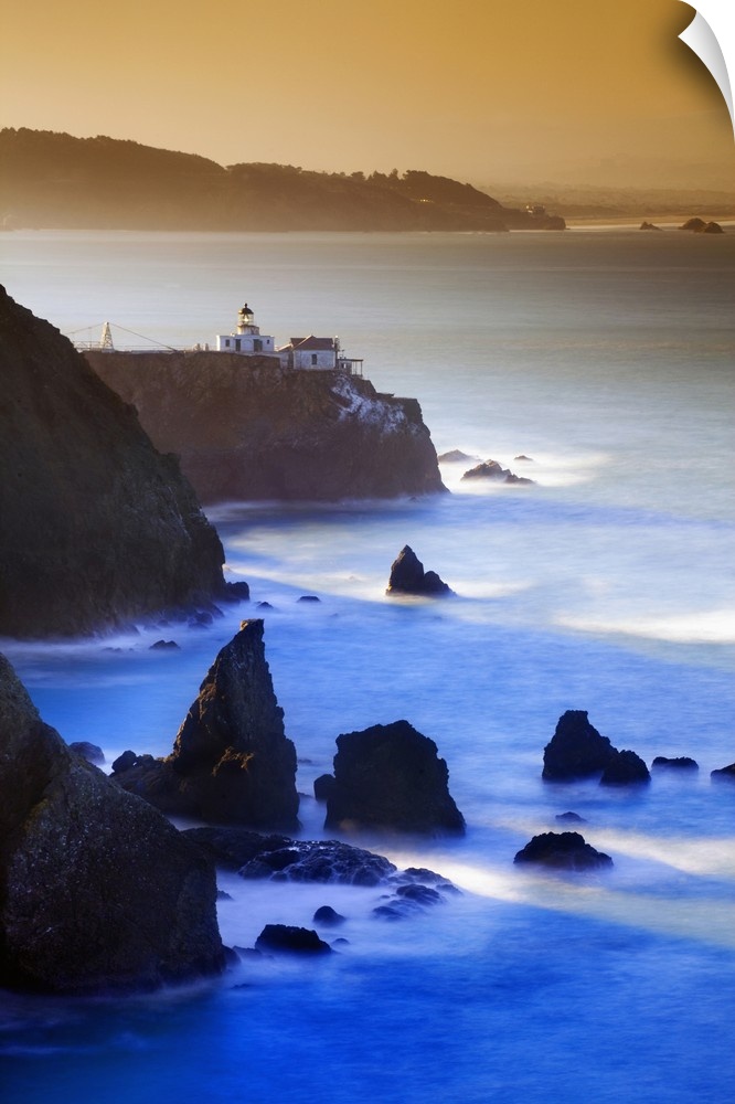 California, San Francisco, Point Bonita Lighthouse at dawn, Marin Headlands