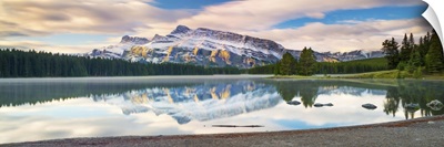Canada, Alberta, Banff National Park, Two Jack Lake and Mount Rundle