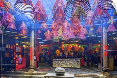 China, Hong Kong, Kowloon, Yau Ma Tei, incense in Tin Hau Temple