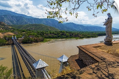 Colombia, Santa Fe de Antioquia, suspension bridge over Cauca river