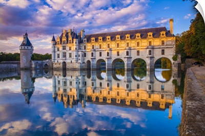France, Centre, Loire Valley, Indre-Et-Loire, Chenonceaux, Cher River And Castle