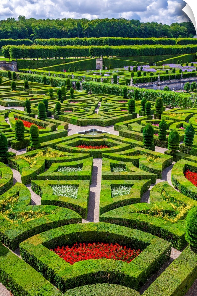 France, Centre, Villandry, Gardens of the Castle.