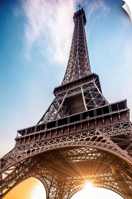 France, Ile-De-France, Ville De Paris, Paris, Invalides, The Eiffel Tower At Sunrise