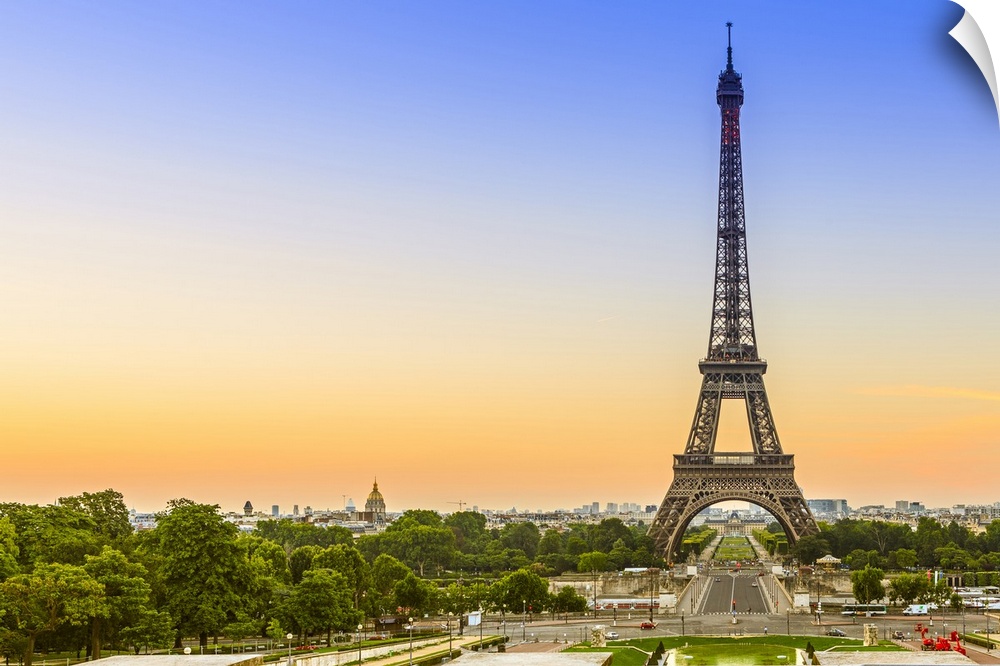 France, Paris, Eiffel Tower, View from the trocadero at sunrise.