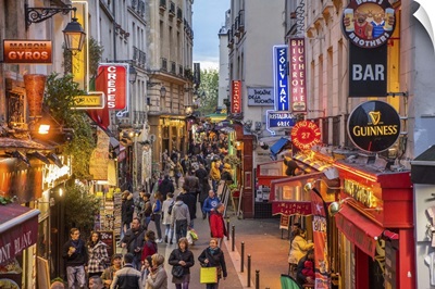 France, Paris, Latin Quarter, Narrow street at Latin District