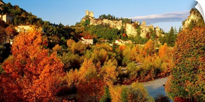 France, Provence-Alpes-Cote d'Azur, Vaucluse, Vaison la Romaine village