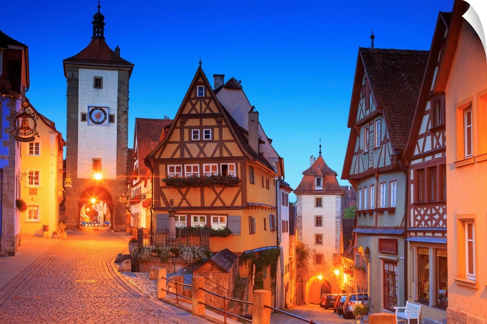 Germany, Bavaria, Middle Franconia, Rothenburg ob der Tauber, Town by night.